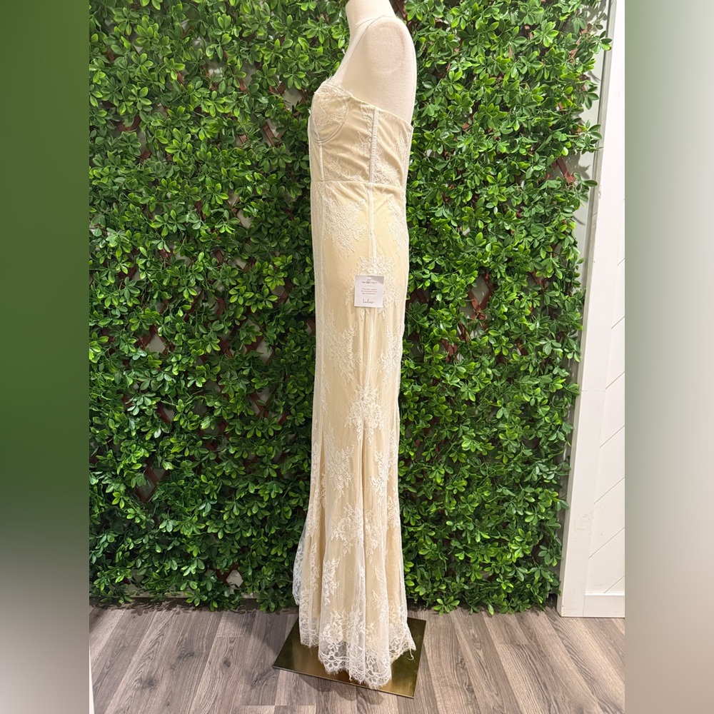NWT- Moment of Elegance White Lace Strapless Mermaid Dress - Picture 10 of 16